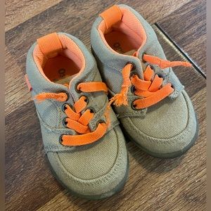 Toddler shoes size 6